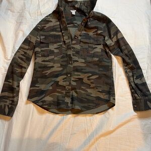FOREVER 21 women’s Camo, Camouflage,Military style jacket Medium